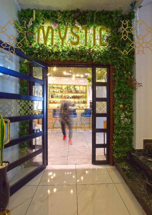 约翰斯酒店 Chalkís 外观 照片